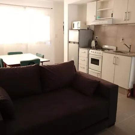 Departamento Calle Mendoza Albus -Acceso Rapido Ruta 22 General Roca Exterior foto