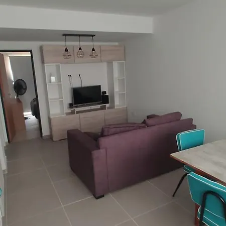 Departamento Calle Mendoza Albus -Acceso Rapido Ruta 22 General Roca Exterior foto