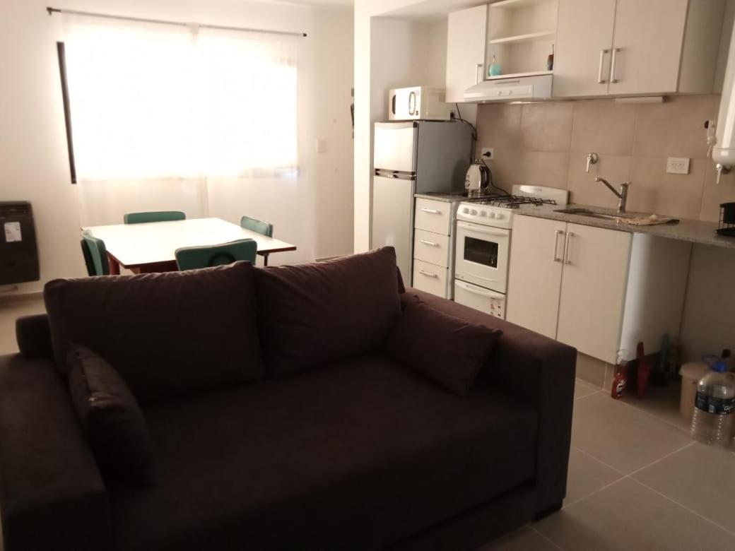 Departamento Calle Mendoza Albus -acceso Rapido Ruta 22 *